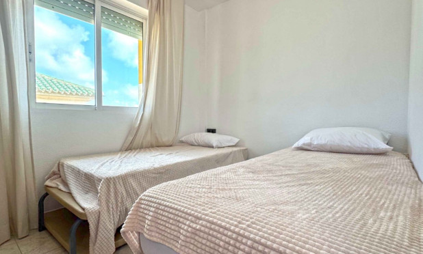 Odsprzedaż - Kamienica - Torrevieja - Torrelamata - La Mata