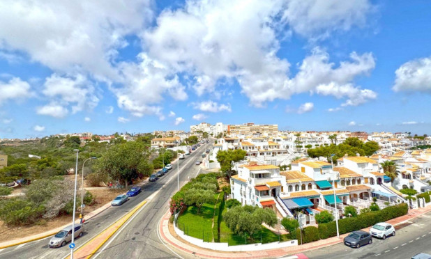 Odsprzedaż - Kamienica - Torrevieja - Torrelamata - La Mata