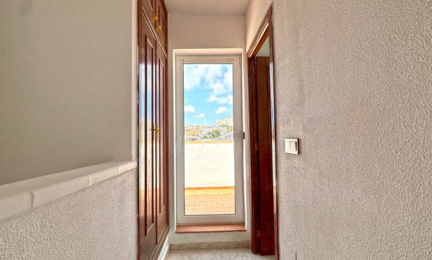 Odsprzedaż - Kamienica - Torrevieja - Torrelamata - La Mata