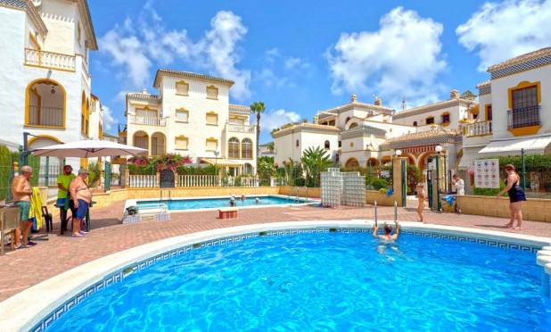 Odsprzedaż - Kamienica - Torrevieja - Torrelamata - La Mata