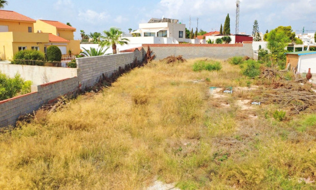 Resale - Plot / Land - Torrevieja - Los Balcones - Los Altos del Edén