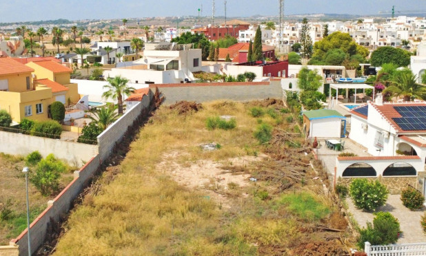 Resale - Plot / Land - Torrevieja - Los Balcones - Los Altos del Edén