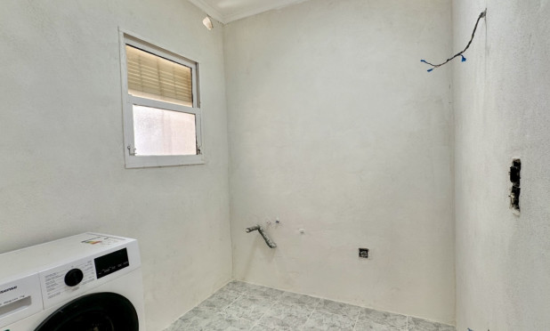 Resale - Apartment / flat - Orihuela Costa - Playa Flamenca