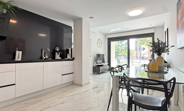 Resale - Apartment / flat - Orihuela Costa - Los Altos