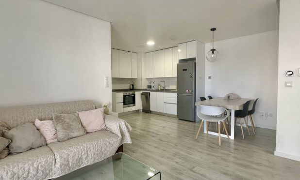 Resale - Apartment / flat - Orihuela Costa - Villamartín