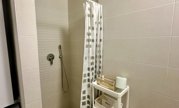 Resale - Apartment / flat - Orihuela Costa - Villamartín
