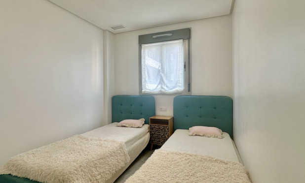 Resale - Apartment / flat - Orihuela Costa - Villamartín
