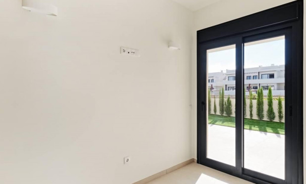 Resale - Apartment / flat - Torrevieja - La Veleta