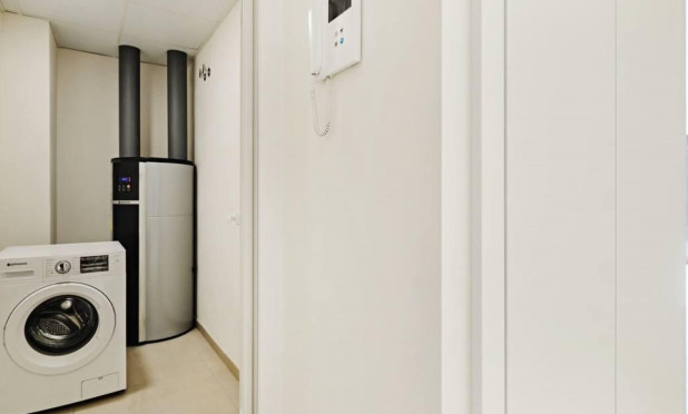 Resale - Apartment / flat - Torrevieja - La Veleta