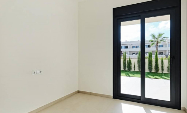 Resale - Apartment / flat - Torrevieja - La Veleta