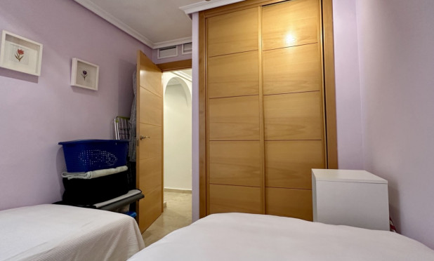 Resale - Apartment / flat - Guardamar del Segura