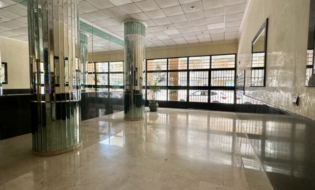 Resale - Apartment / flat - Guardamar del Segura