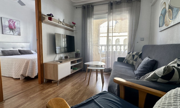 Reventa - Apartamento / piso - Torrevieja