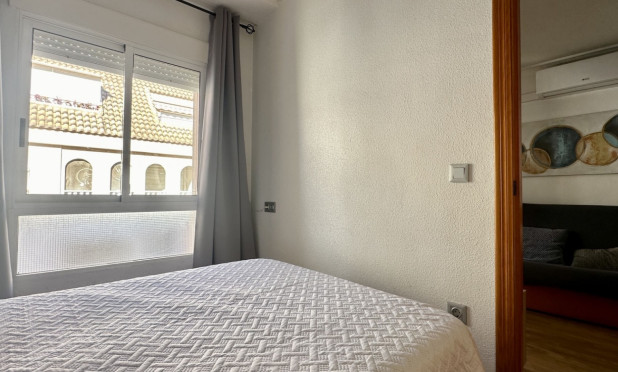 Reventa - Apartamento / piso - Torrevieja