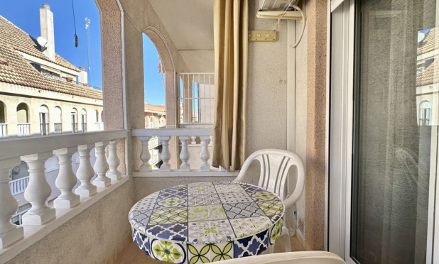 Reventa - Apartamento / piso - Torrevieja
