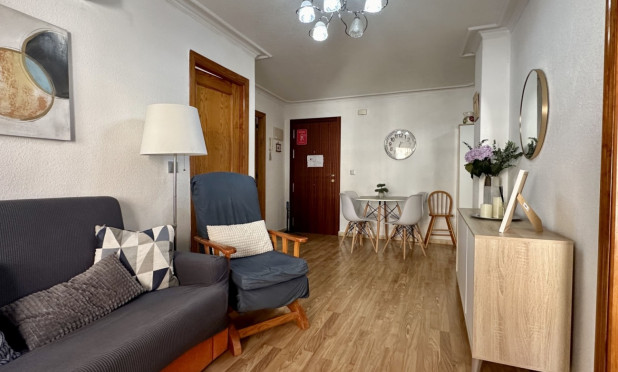 Reventa - Apartamento / piso - Torrevieja