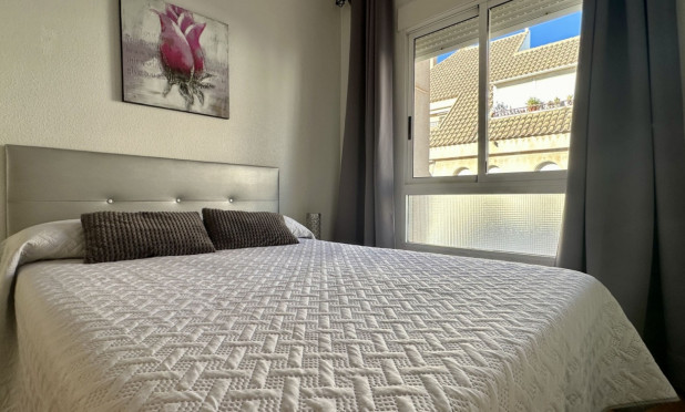 Reventa - Apartamento / piso - Torrevieja