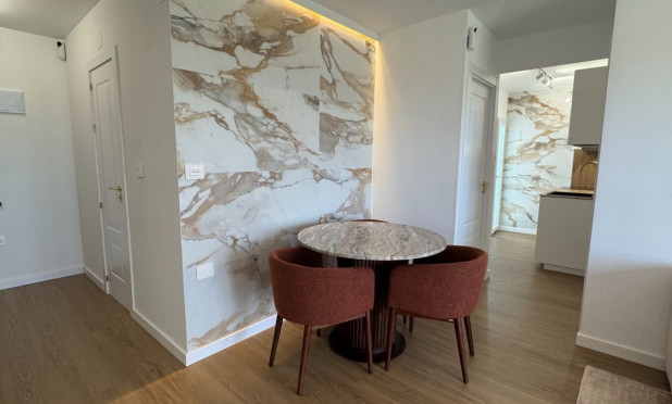 Resale - Apartment / flat - Orihuela Costa - Punta Prima