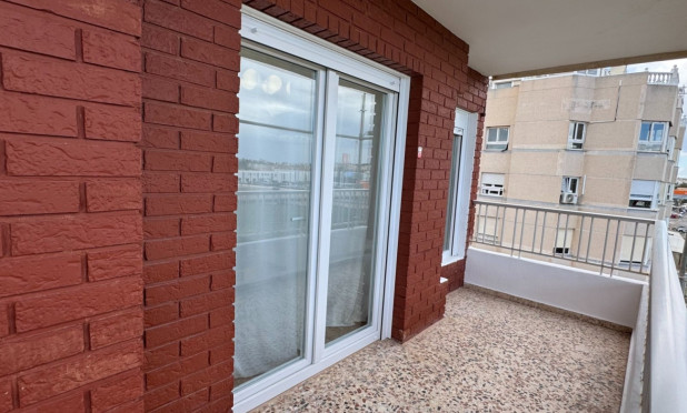Resale - Apartment / flat - Orihuela Costa - Punta Prima