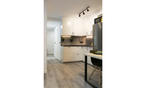 Reventa - Apartamento / piso - Torrevieja