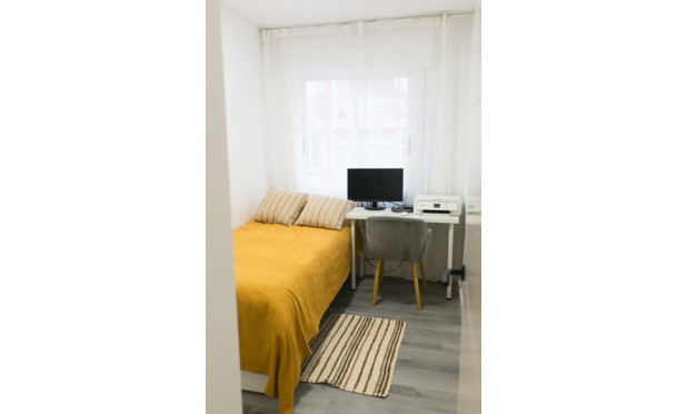 Reventa - Apartamento / piso - Torrevieja