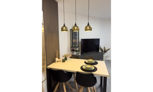 Reventa - Apartamento / piso - Torrevieja