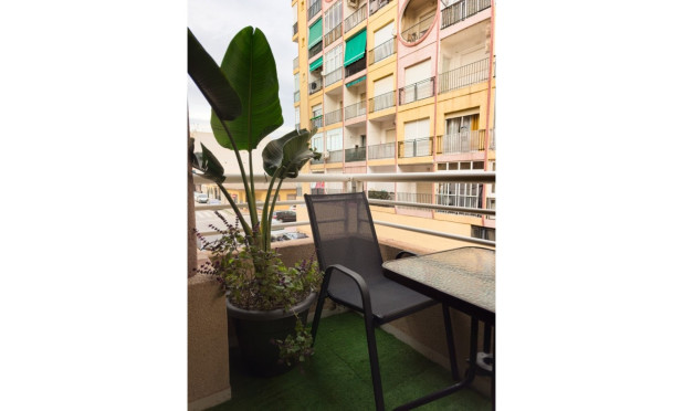 Reventa - Apartamento / piso - Torrevieja