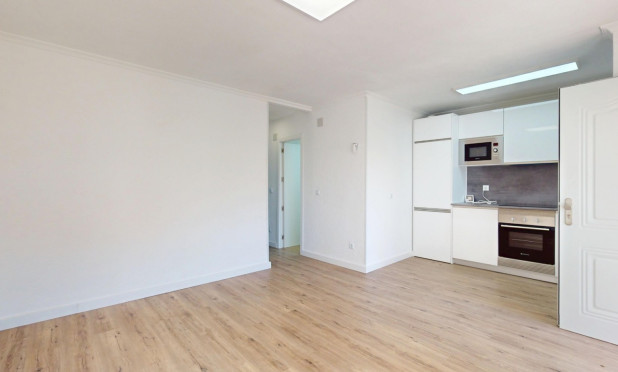 Resale - Apartment / flat - Orihuela Costa - Villamartín