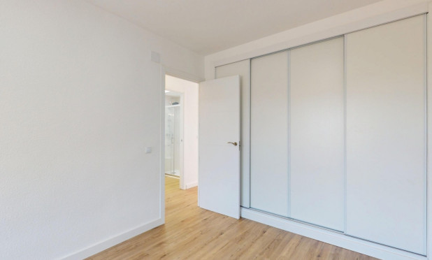 Resale - Apartment / flat - Orihuela Costa - Villamartín