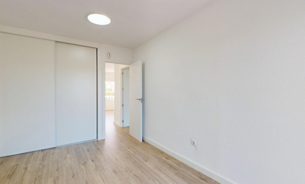 Resale - Apartment / flat - Orihuela Costa - Villamartín