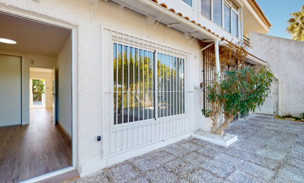 Resale - Apartment / flat - Orihuela Costa - Villamartín