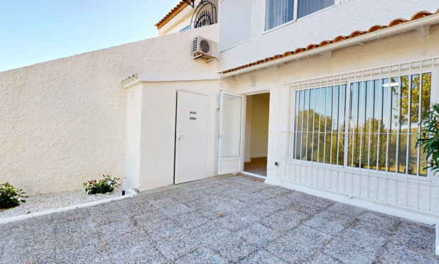 Resale - Apartment / flat - Orihuela Costa - Villamartín