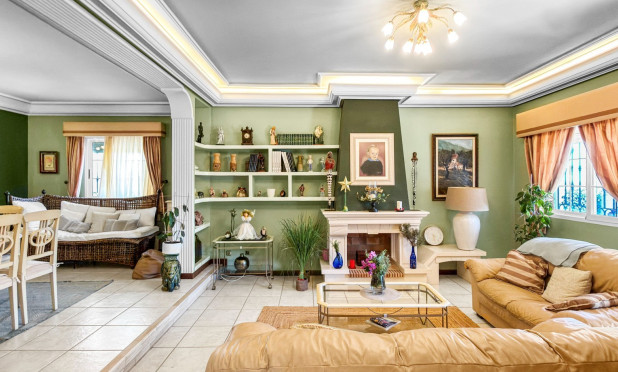 Resale - Villa - Torrevieja - Torrelamata - La Mata