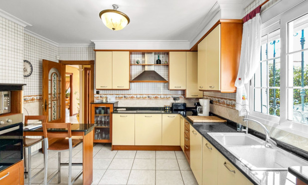 Resale - Villa - Torrevieja - Torrelamata - La Mata