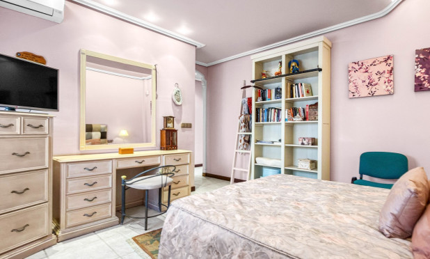 Resale - Villa - Torrevieja - Torrelamata - La Mata