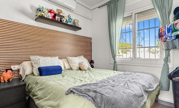 Resale - Townhouse - Ciudad Quesada