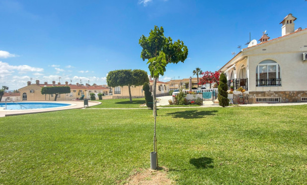 Resale - Townhouse - Ciudad Quesada