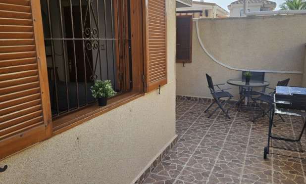 Resale - Apartment / flat - Orihuela Costa - Playa Flamenca