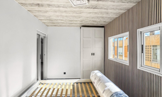 Resale - Apartment / flat - Torrevieja
