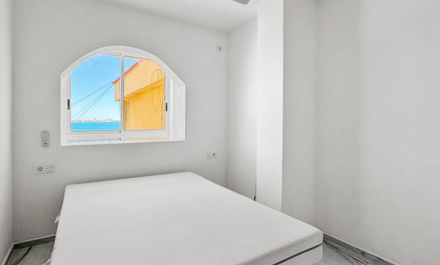 Resale - Apartment / flat - Orihuela Costa - Punta Prima