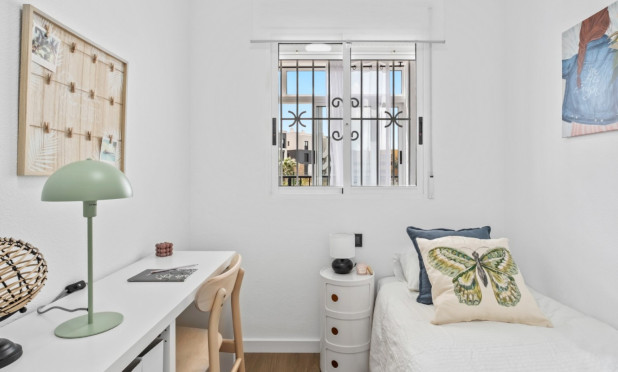 Resale - Apartment / flat - Orihuela Costa - La Florida