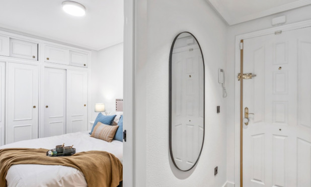 Resale - Apartment / flat - Orihuela Costa - La Florida