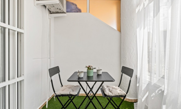 Resale - Apartment / flat - Orihuela Costa - La Florida
