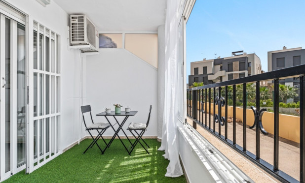 Resale - Apartment / flat - Orihuela Costa - La Florida