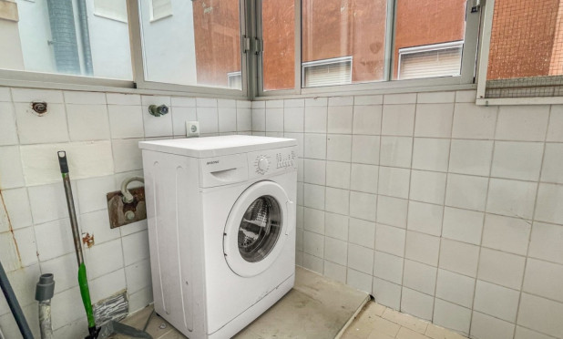 Resale - Apartment / flat - Guardamar del Segura - Pueblo