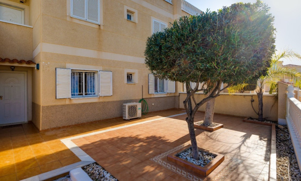 Resale - Apartment / flat - Orihuela Costa - Playa Flamenca