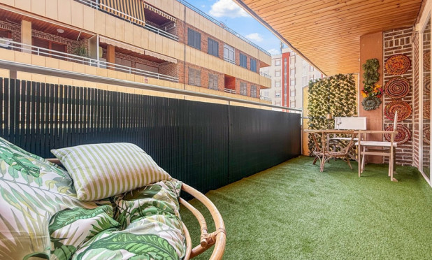 Wiederverkauf - Wohnung - Torrevieja - El Acequión - Los Náufragos