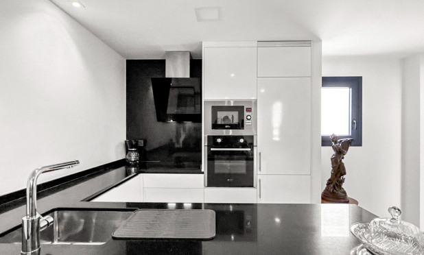 Resale - Apartment / flat - Orihuela Costa - Los Altos