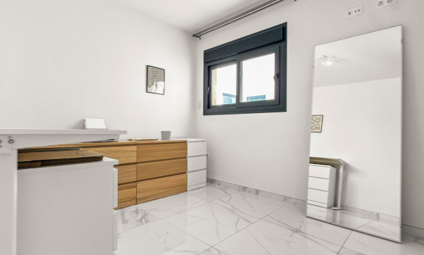 Resale - Apartment / flat - Orihuela Costa - Los Altos