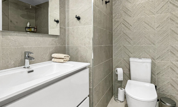 Resale - Apartment / flat - Orihuela Costa - Los Dolses